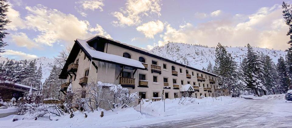 Olympic Village Inn Olympic Valley  Exterior foto